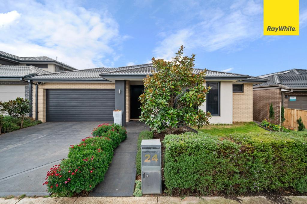 24 FERGUS ST, THORNHILL PARK, VIC 3335