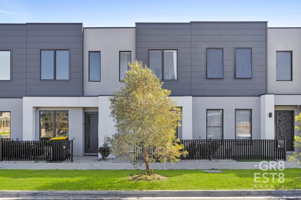 5 BATTALION RD, BERWICK, VIC 3806