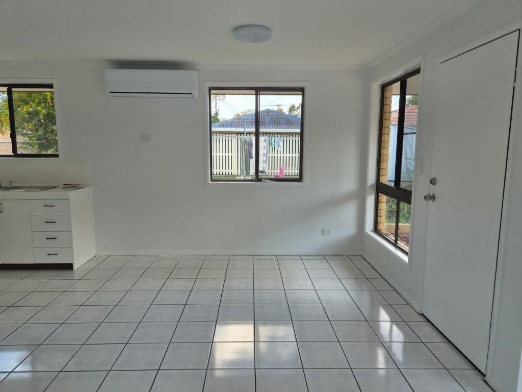 32 Sportsground St, Redcliffe, QLD 4020