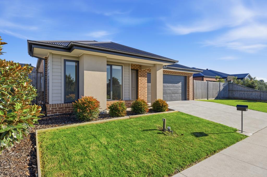 16 Wallace St, Sale, VIC 3850