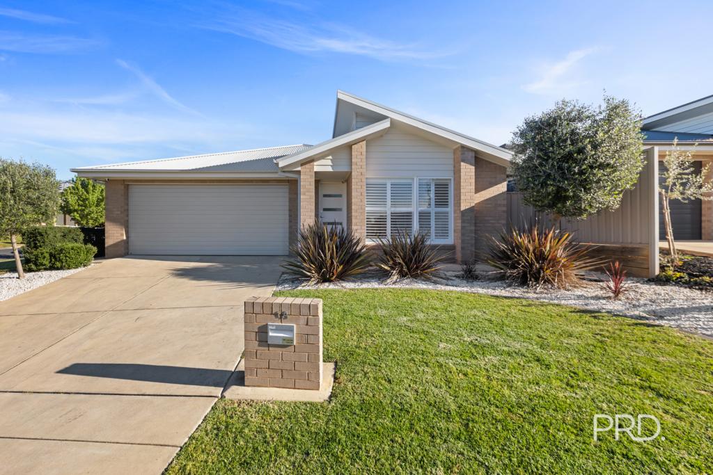 1a Pooginook Pl, Bourkelands, NSW 2650