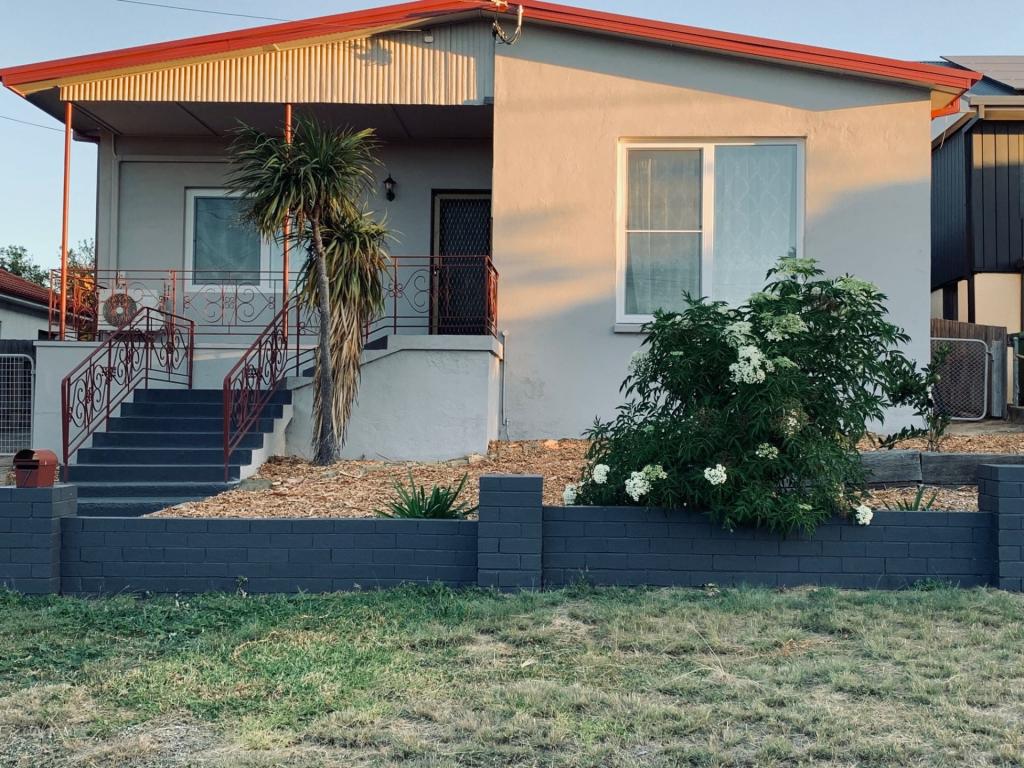 7 Hillbar Rise, Karabar, NSW 2620