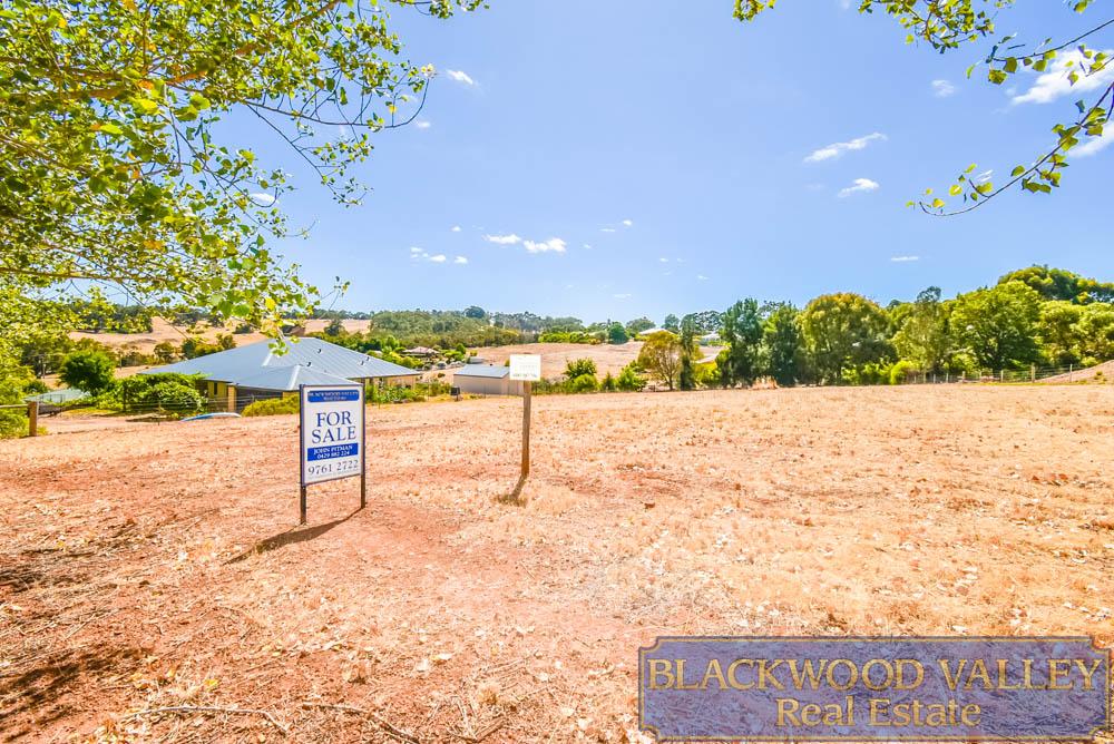 10 Cottonwood Cl, Kangaroo Gully, WA 6255