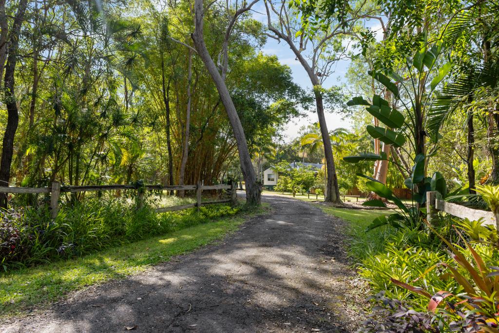 727 Mckinnon Dr, Cooroibah, QLD 4565