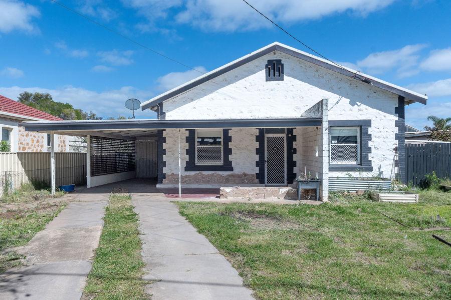 18 Charles St, Murray Bridge, SA 5253