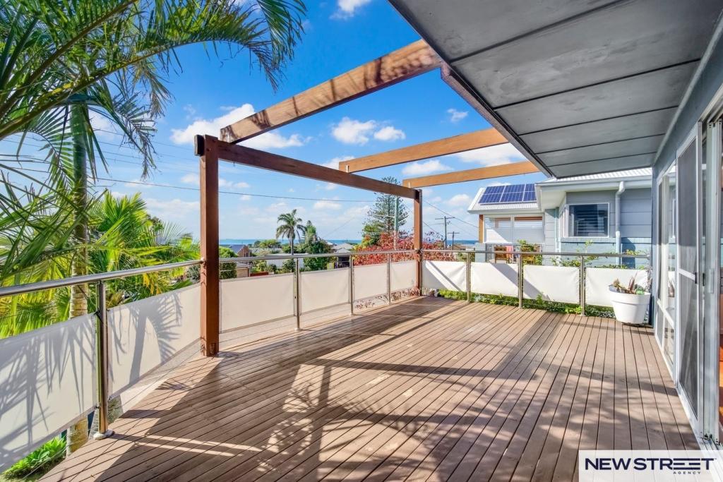 81 Macquarie Gr, Caves Beach, NSW 2281