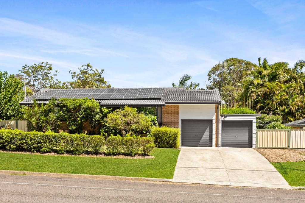 12 Cox Cl, Buff Point, NSW 2262