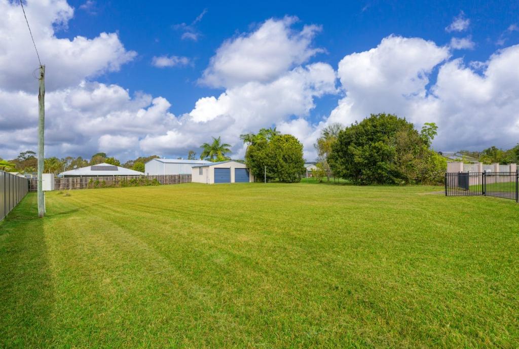 22 DREADNOUGHT AVE, COOLOOLA COVE, QLD 4580