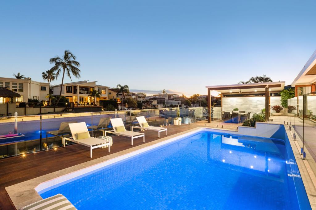 146 Monaco St, Broadbeach Waters, QLD 4218