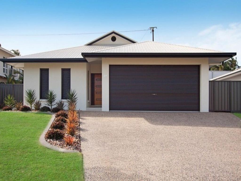27 Villaflor Cres, Woolner, NT 0820