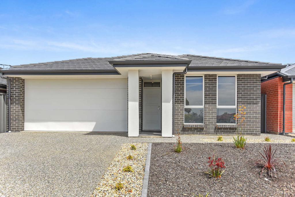 17 Karko Dr, Moana, SA 5169
