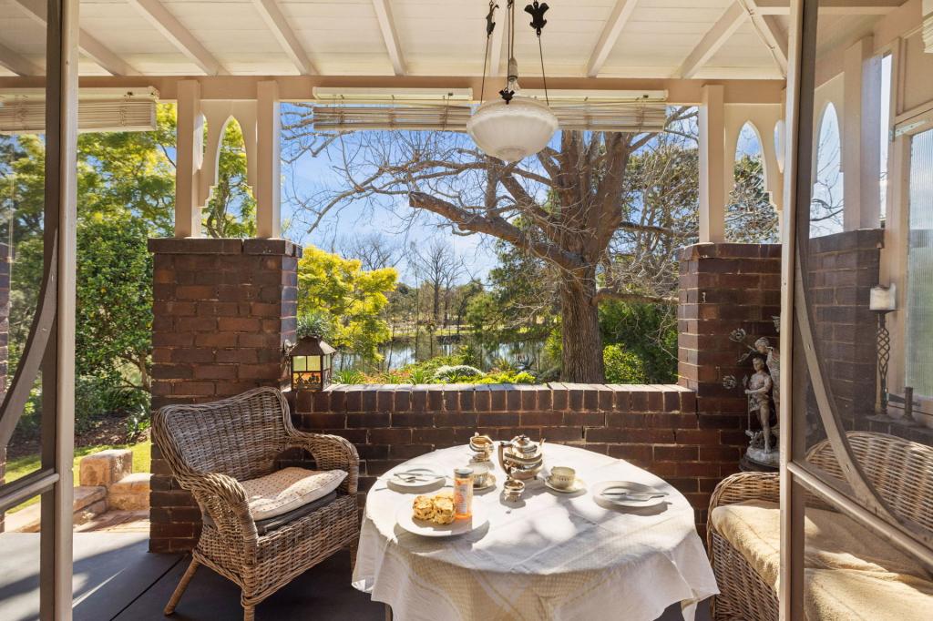 69 Undercliffe Rd, Earlwood, NSW 2206