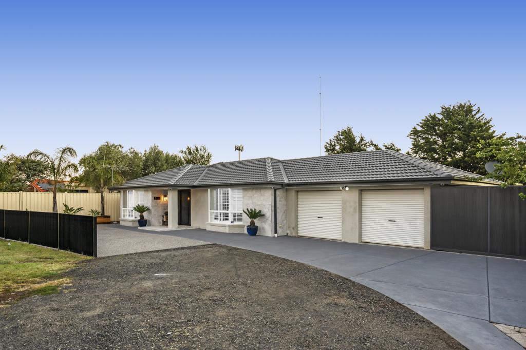 5 Trident Cl, Keilor Downs, VIC 3038