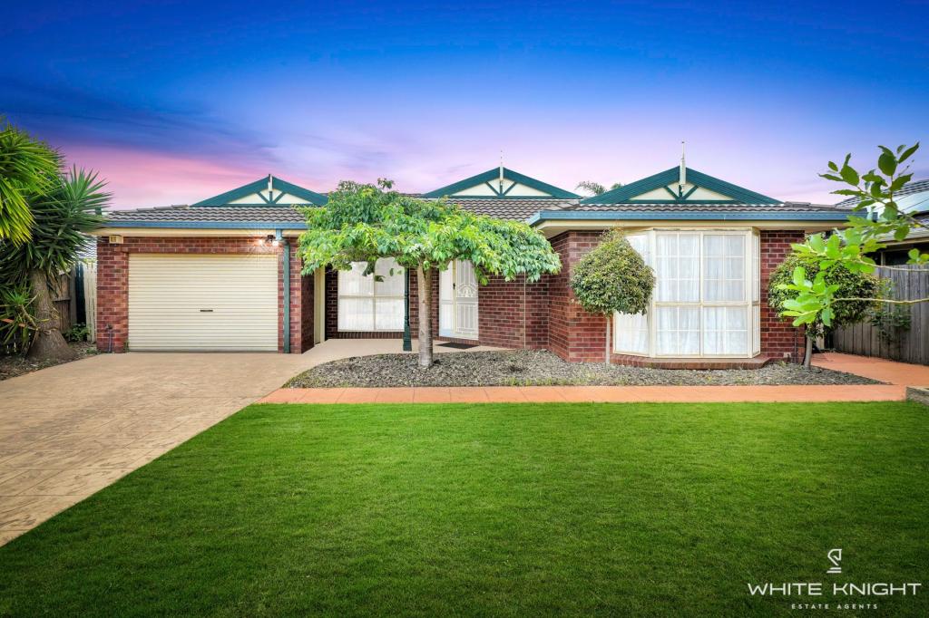 10 Garfield Cl, Melton South, VIC 3338