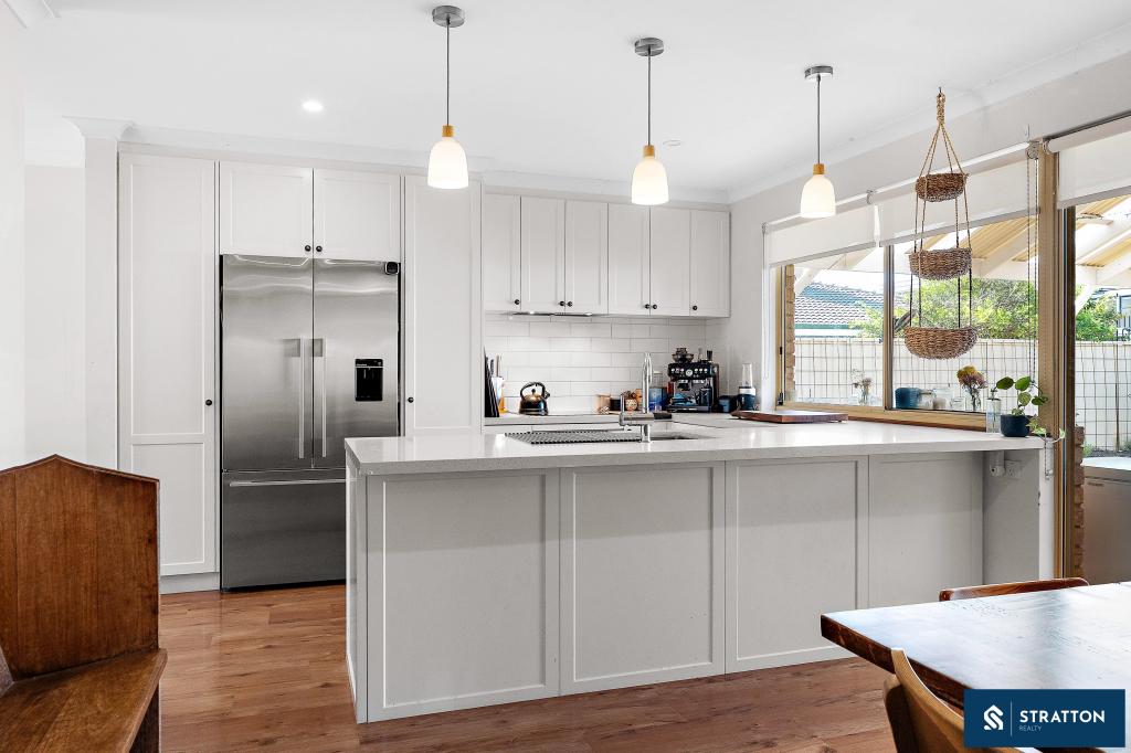 15 Endgate Ct, Parkwood, WA 6147