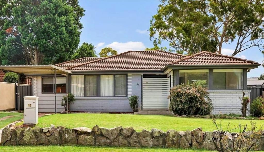 13 Poplar Cres, Bradbury, NSW 2560