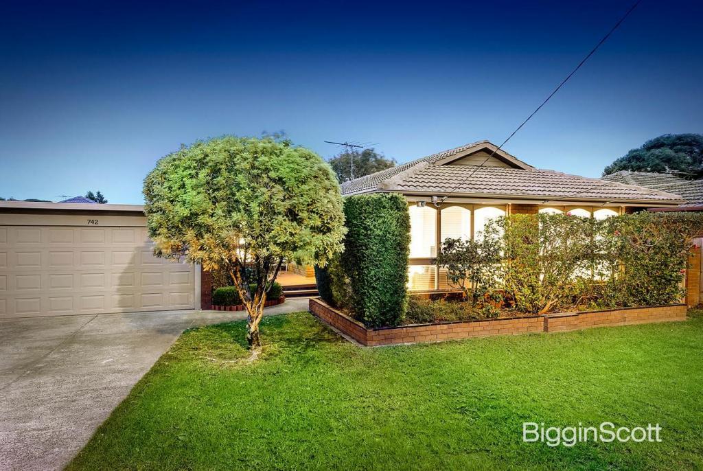 742 Highbury Rd, Glen Waverley, VIC 3150