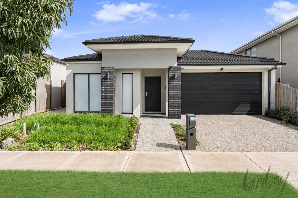 212 Brossard Rd, Mickleham, VIC 3064