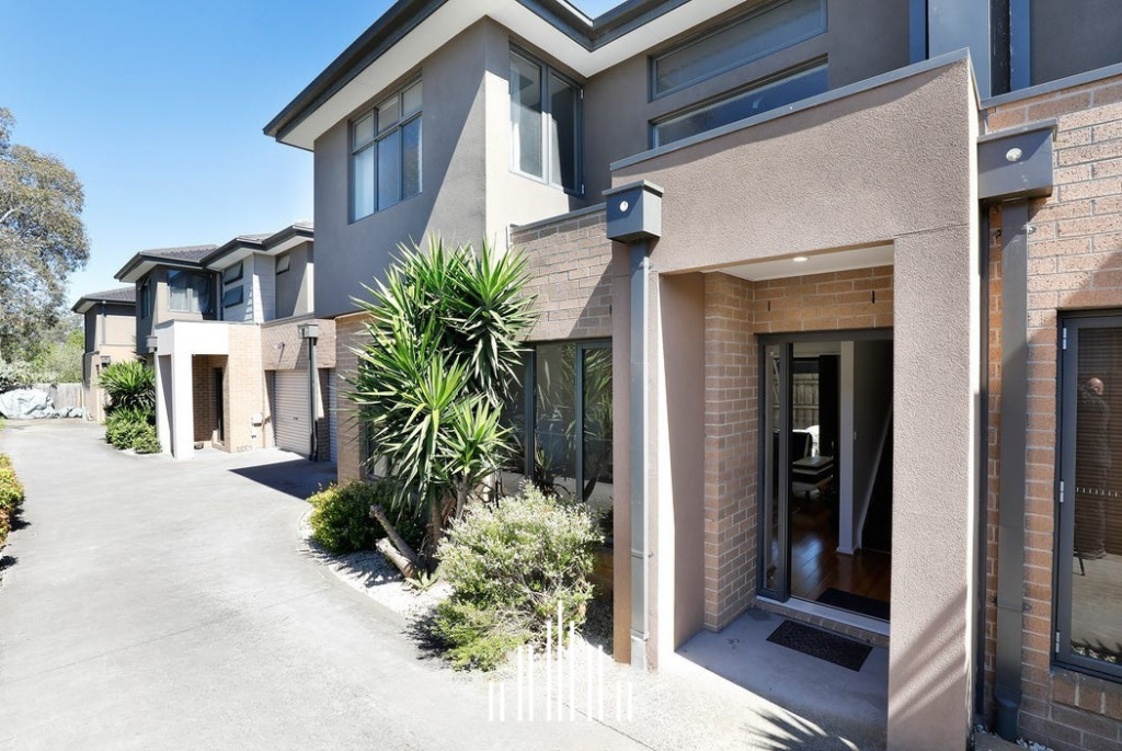 3/2 LEMAN CRES, NOBLE PARK, VIC 3174