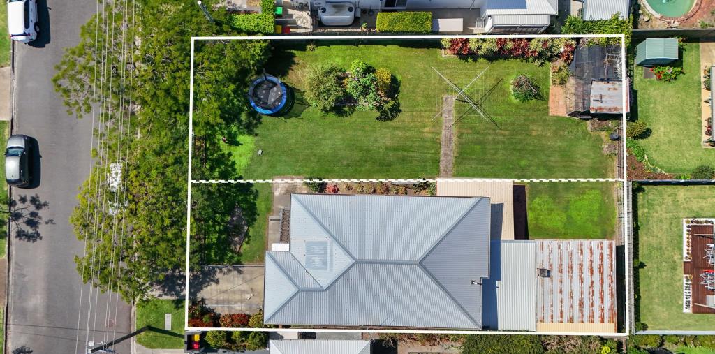 38 HARDING ST, HENDRA, QLD 4011