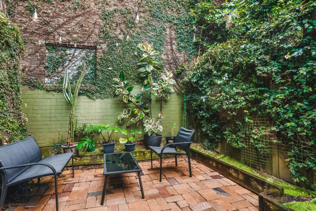 51 Gladstone St, Enmore, NSW 2042