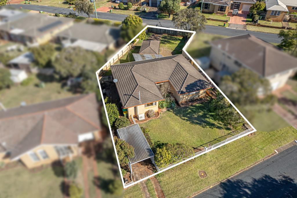 8 Illawarra St, Harristown, QLD 4350