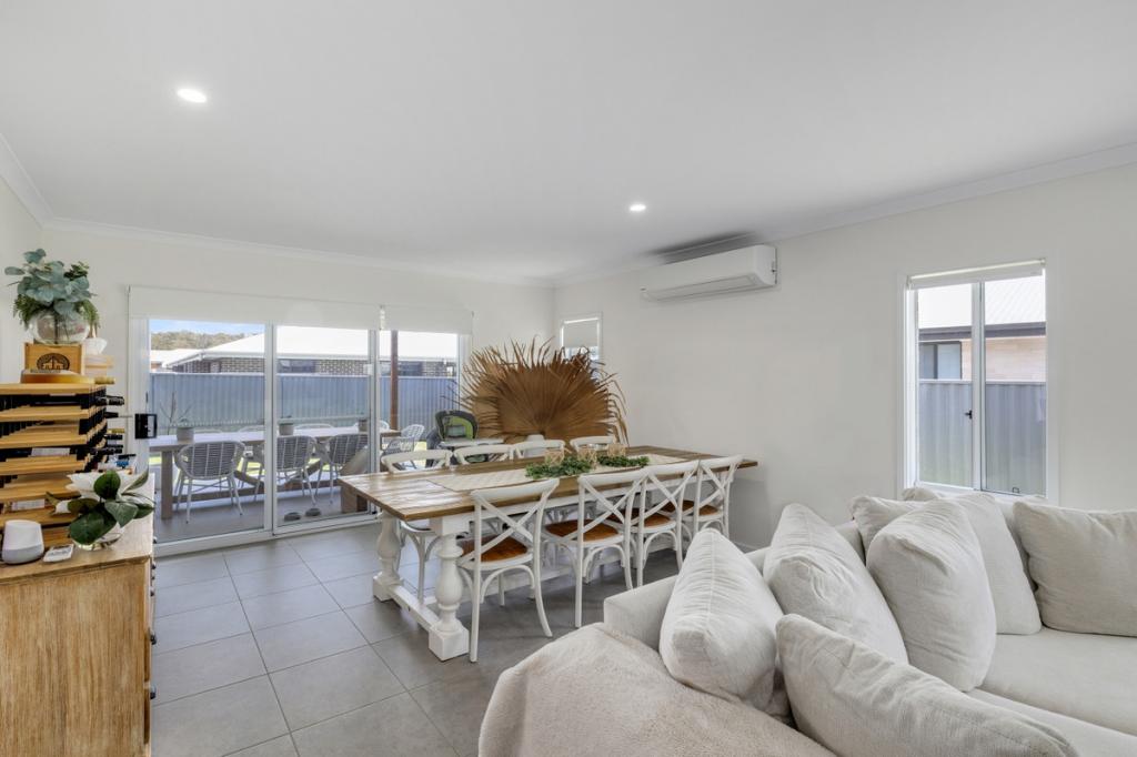 72 Sovereign Dr, Thrumster, NSW 2444