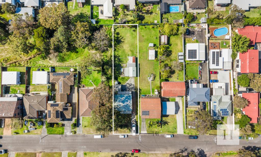 13 GRANDVIEW PDE, GOROKAN, NSW 2263