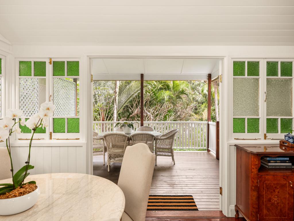 6 Soudan St, Bardon, QLD 4065