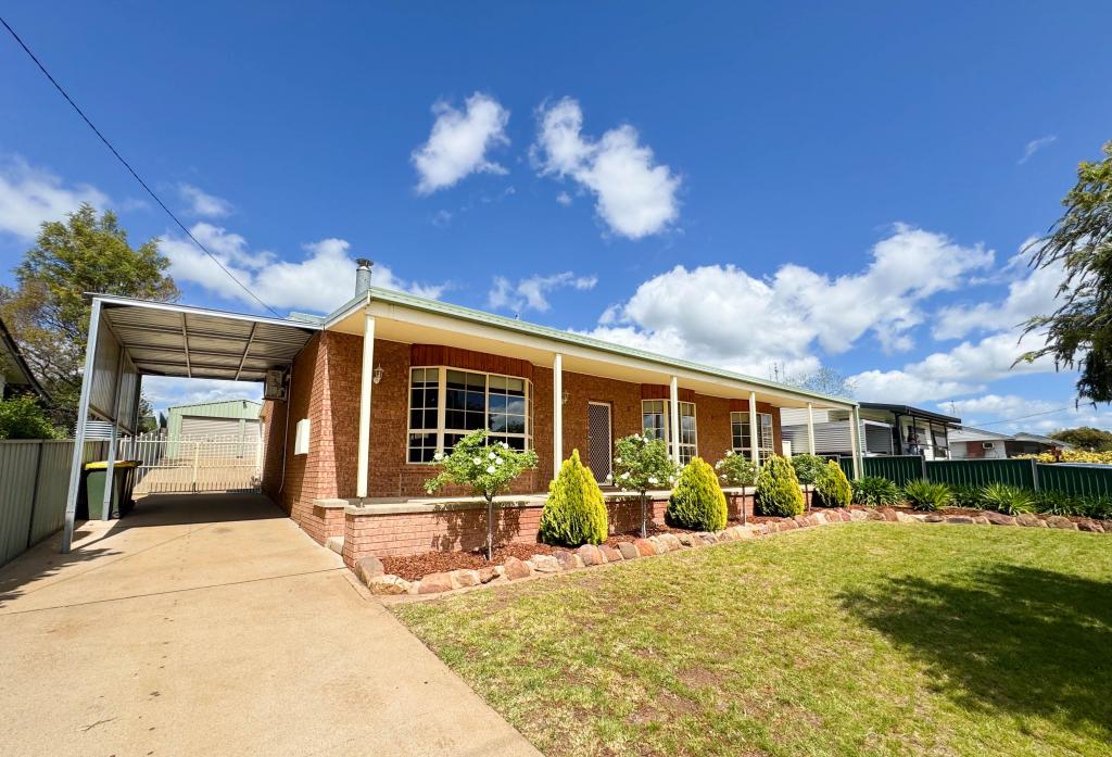 81 WOODWARD ST, PARKES, NSW 2870