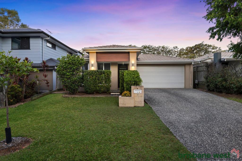 8 Saltburn Pl, Wakerley, QLD 4154