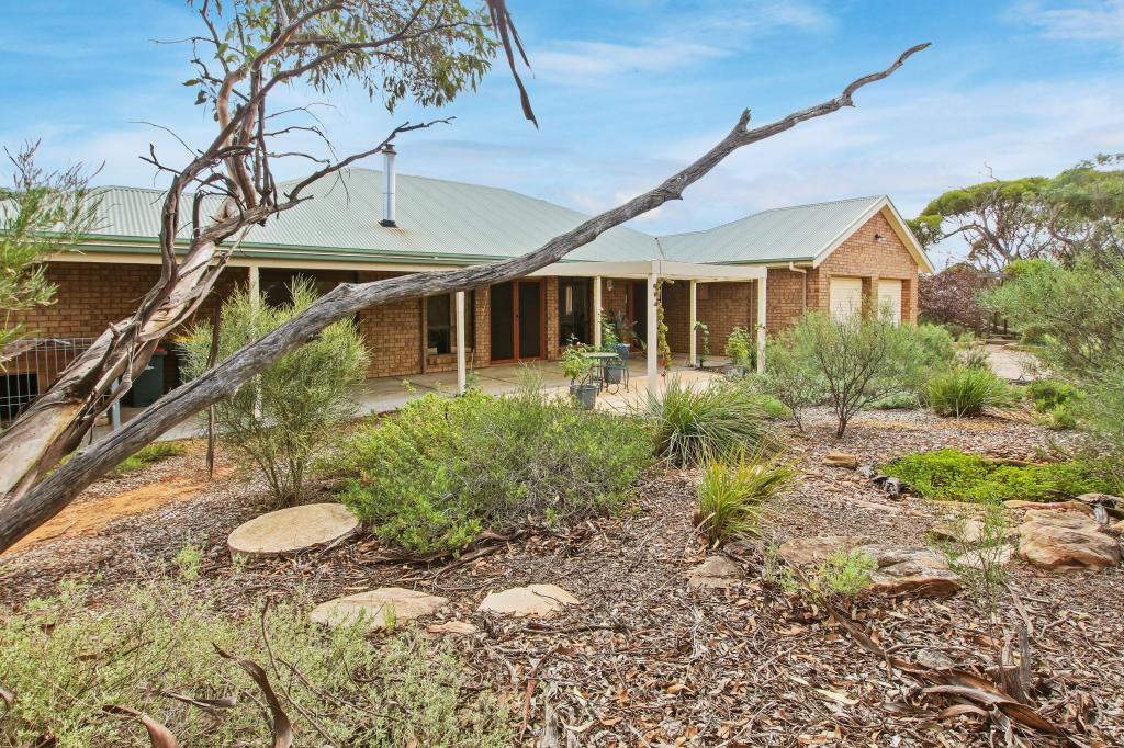 137 Spendiff Rd, Winkie, SA 5343