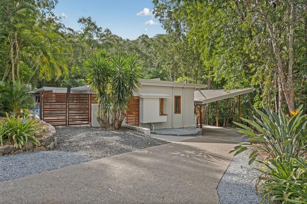 11 WEXFORD ST, KENMORE HILLS, QLD 4069