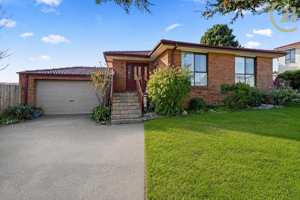 1 Piebald Ct, Endeavour Hills, VIC 3802