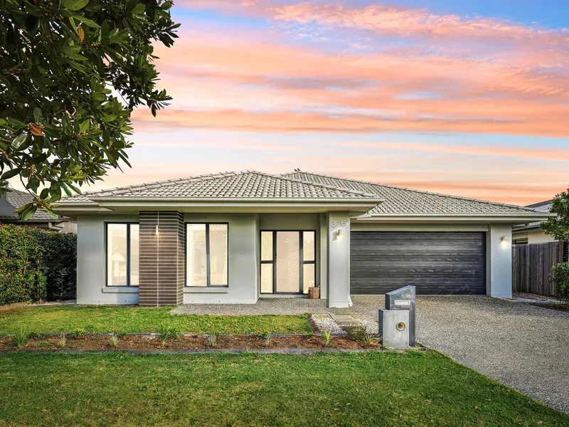 35 Great Sandy Cct, Pimpama, QLD 4209