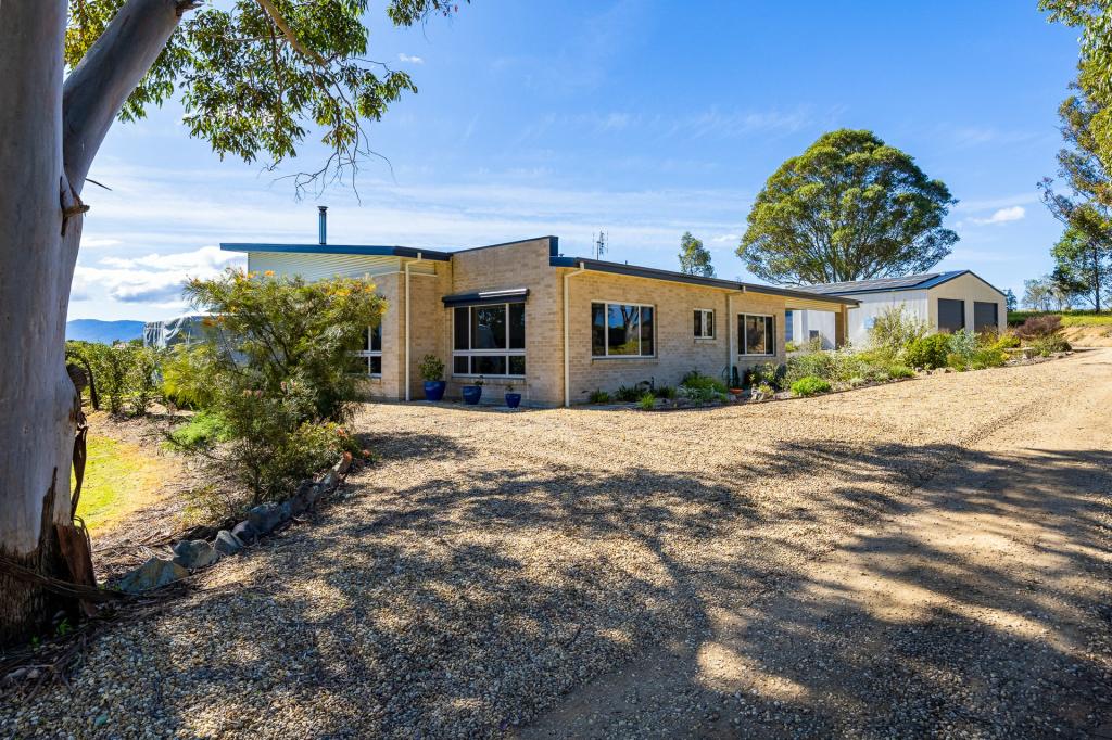 27 Curyo Lane, Bega, NSW 2550