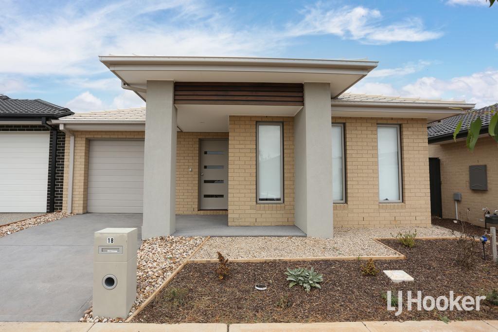 18 Chromite Cct, Weir Views, VIC 3338