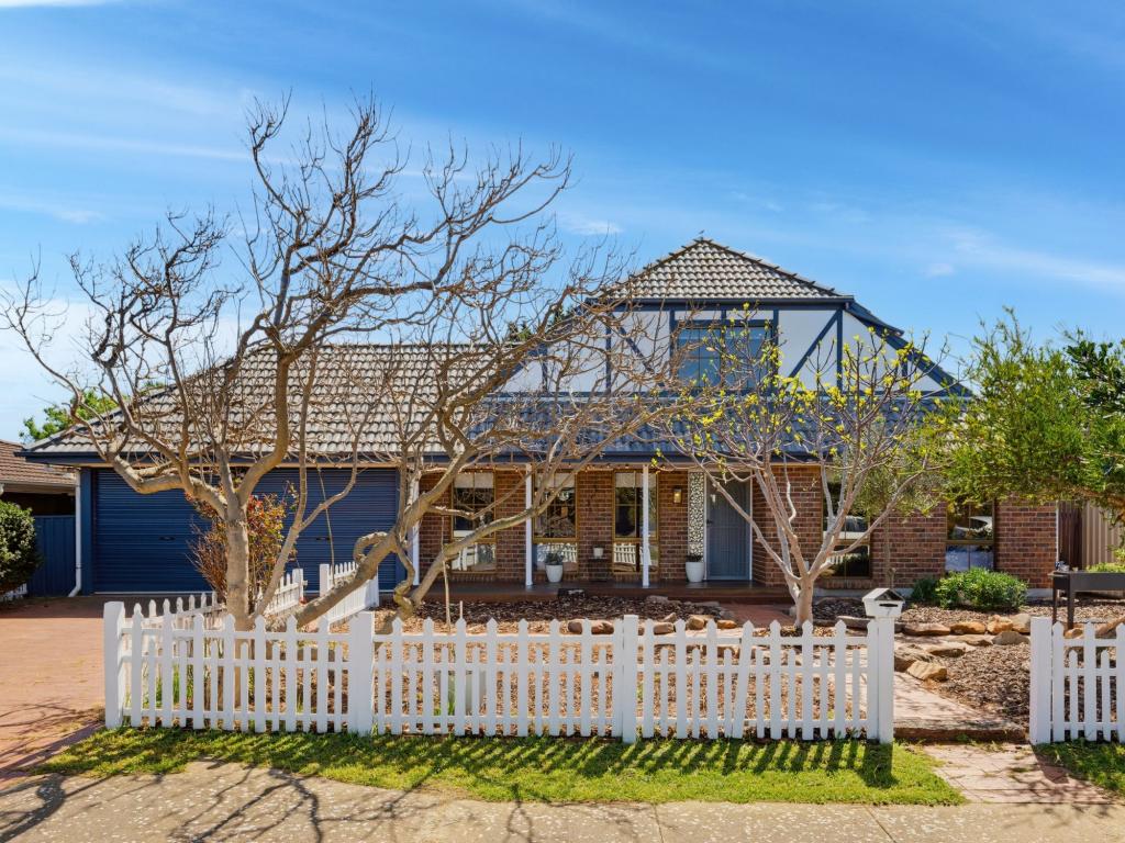 7 Redgate Ct, Moana, SA 5169