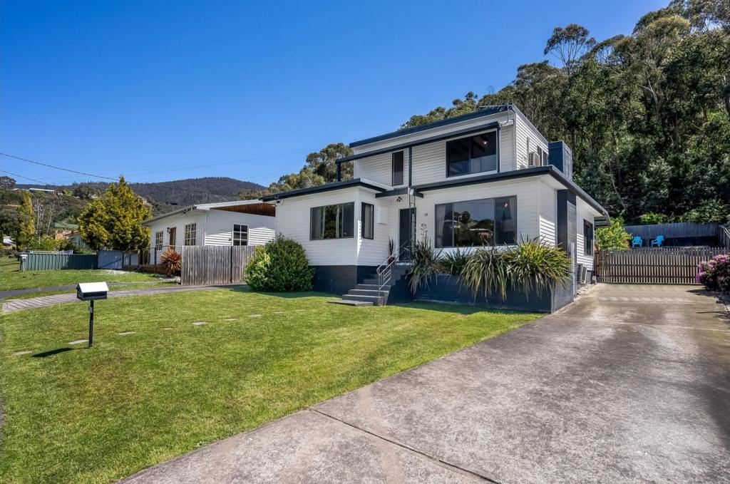 28 Islington Rd, Montrose, TAS 7010