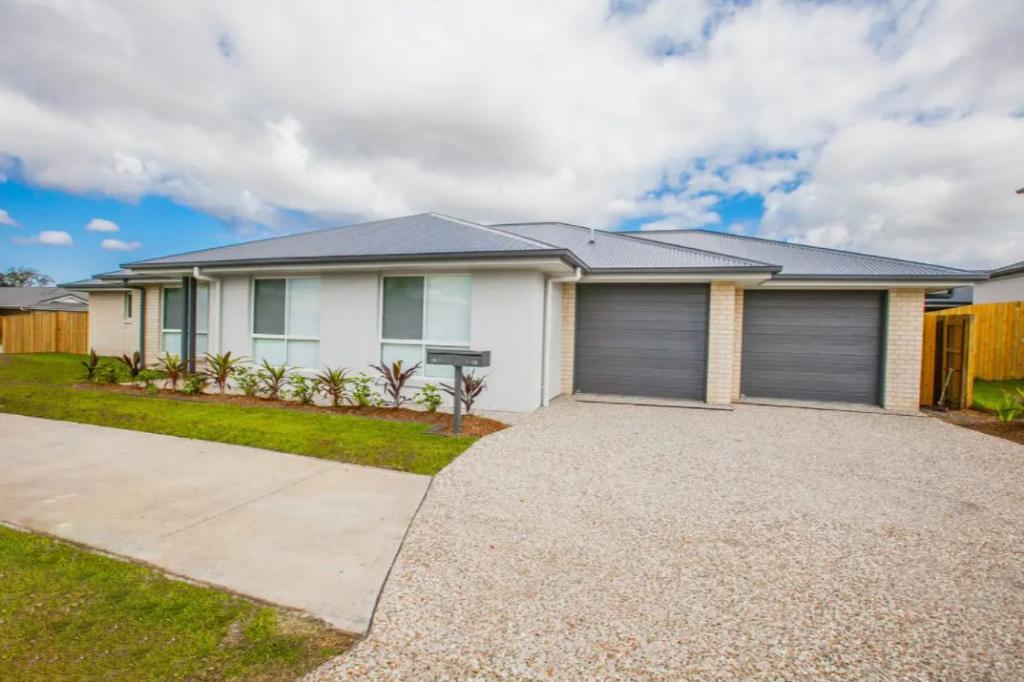 2/1 Rockford St, Pimpama, QLD 4209