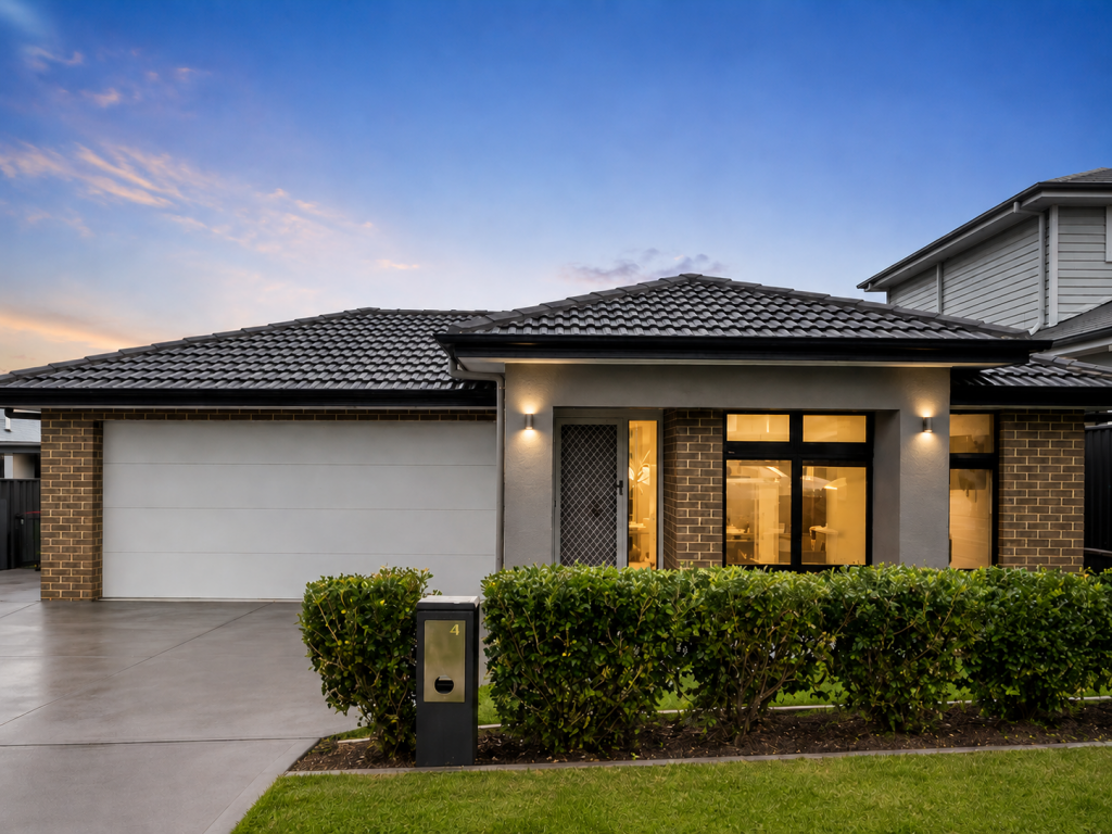 4 Meander Dr, Calderwood, NSW 2527