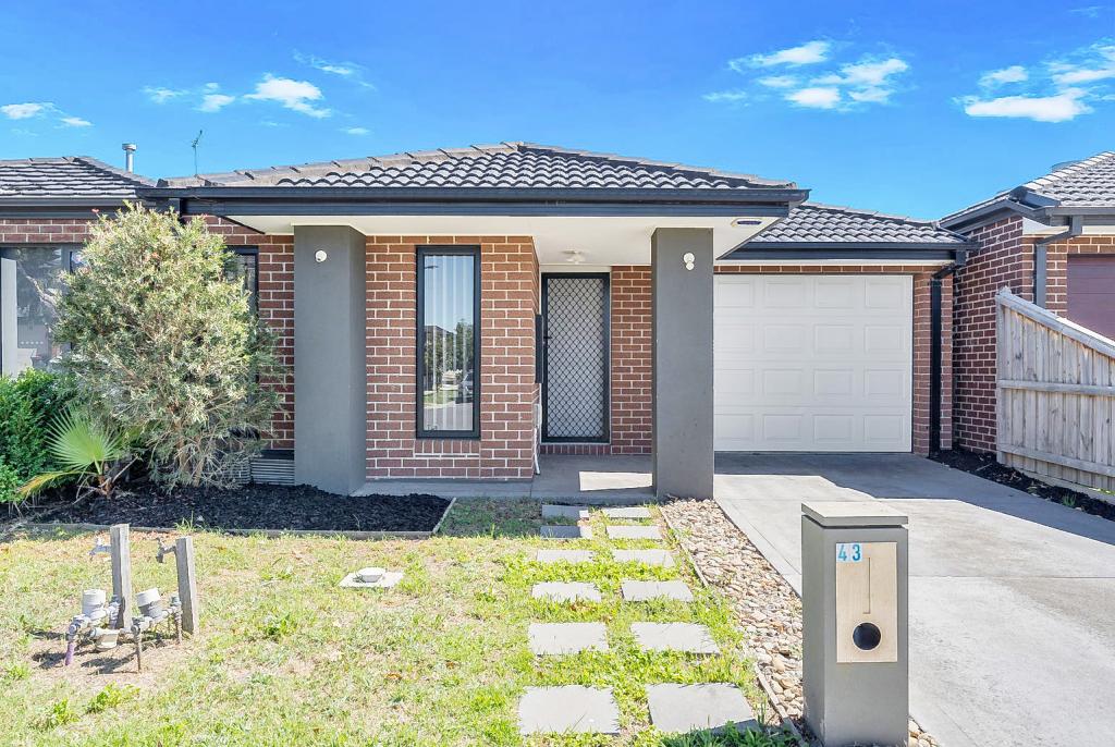 43 Vautier Ave, Mickleham, VIC 3064