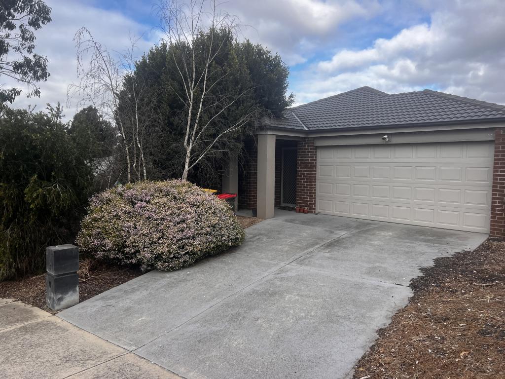 5 GLASTONBURY DR, SUNBURY, VIC 3429