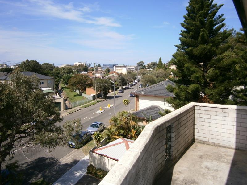 8/23 Willison Rd, Carlton, NSW 2218