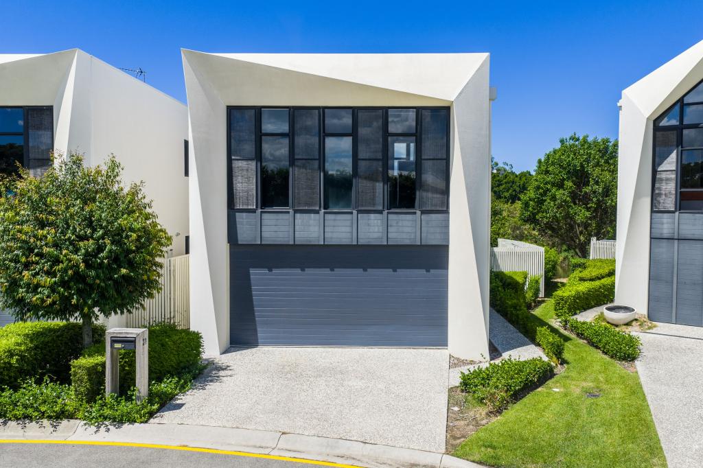 31 Peninsula Dr, Robina, QLD 4226