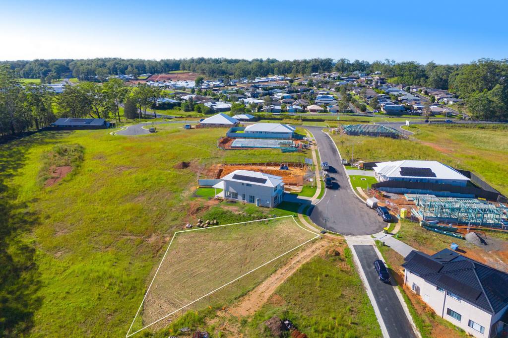 16 Grandiose Cl, Thrumster, NSW 2444