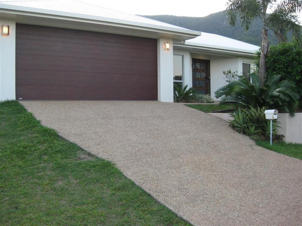 12 Springbrook Ave, Redlynch, QLD 4870