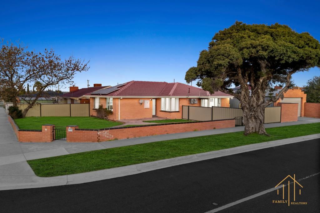 4 KANDRA ST, DANDENONG NORTH, VIC 3175