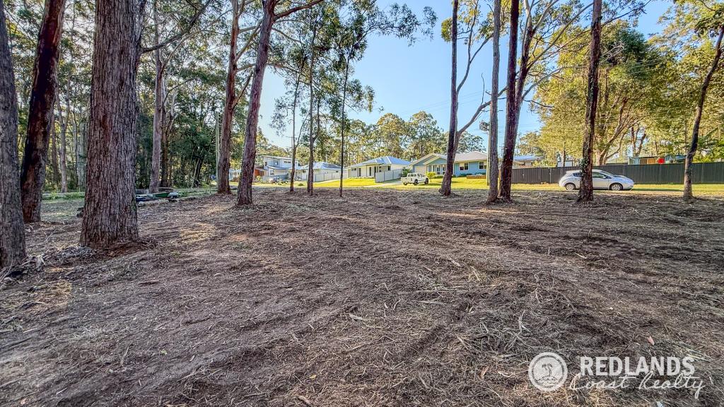 52 CHANNEL ST, RUSSELL ISLAND, QLD 4184
