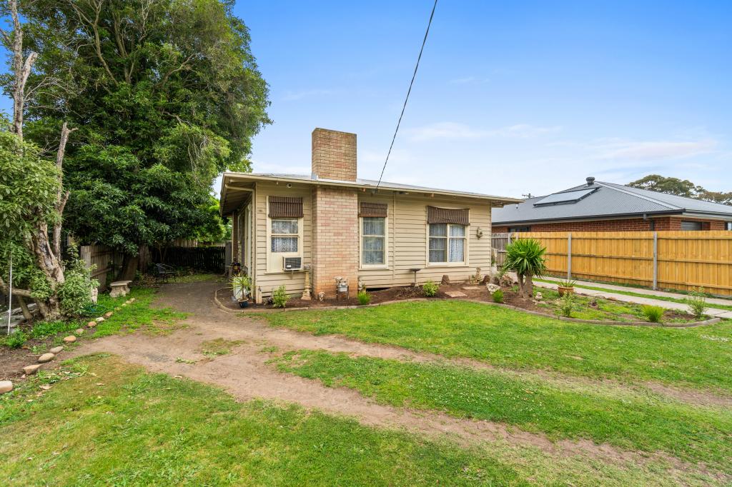 16 Cherry Pl, Sale, VIC 3850